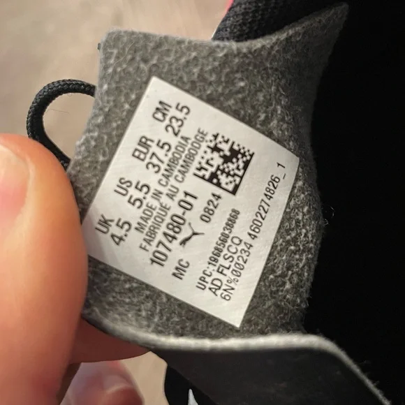 Puma Attacanto Firm Ground/Artificial Ground Junior Soccer Cleats - Picture 9 of 10